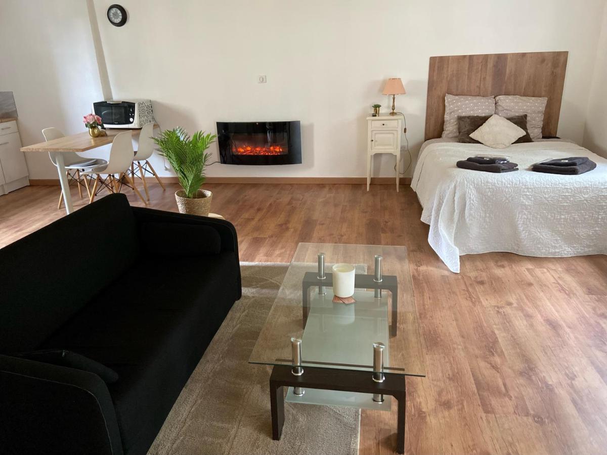 Le Chene: Petit Chalet Cosy Proche De Mulhouse Riedisheim Экстерьер фото